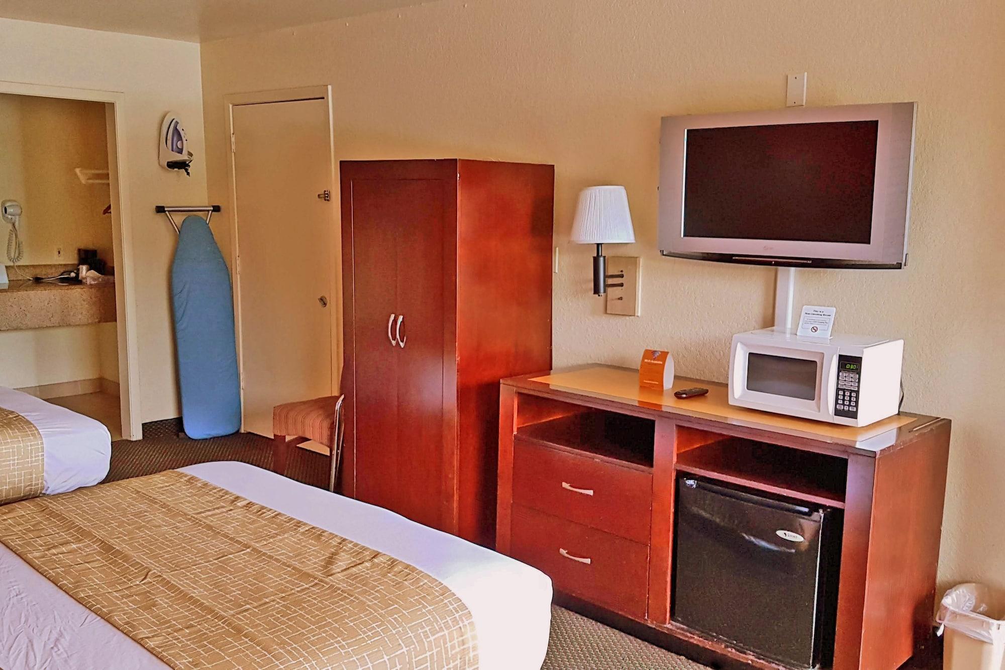 Travelodge By Wyndham Houston Hobby Airport Екстер'єр фото