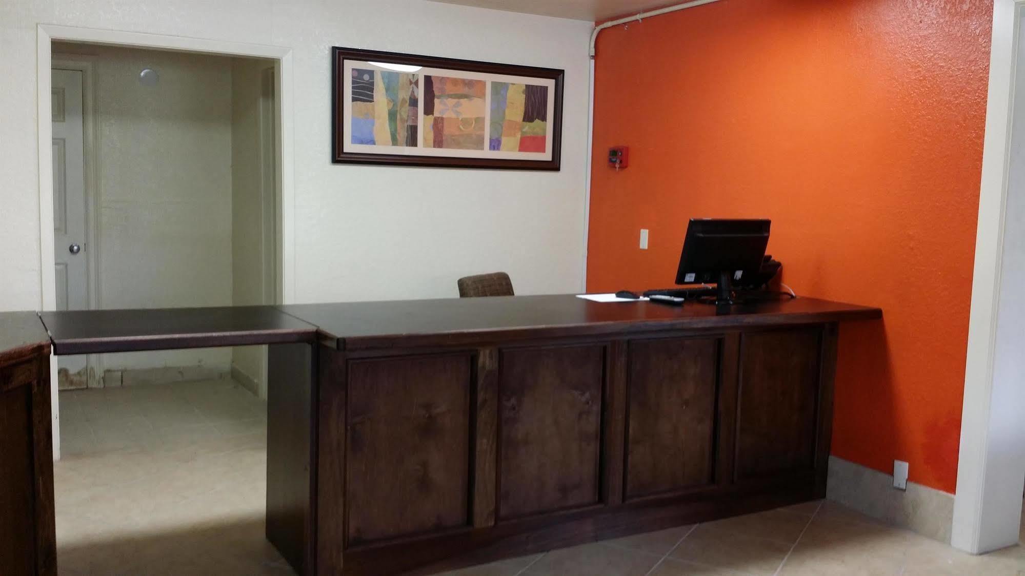 Travelodge By Wyndham Houston Hobby Airport Екстер'єр фото
