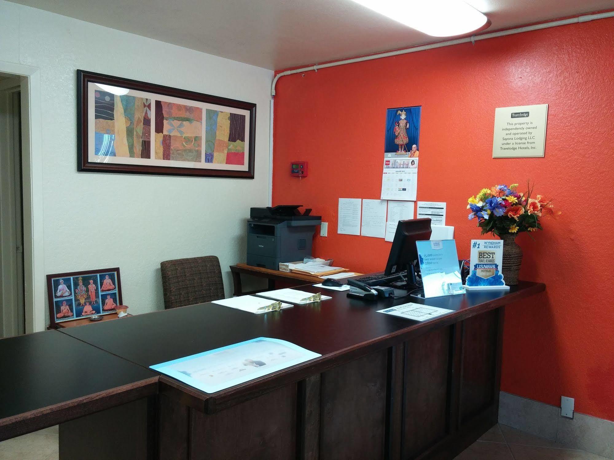 Travelodge By Wyndham Houston Hobby Airport Екстер'єр фото